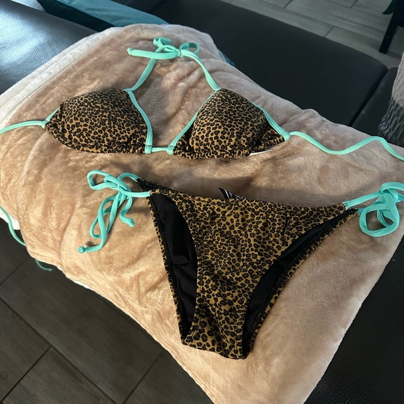 Corpo Bonito Leopard Print Bikini with Teal Straps - Picture 1 of 6